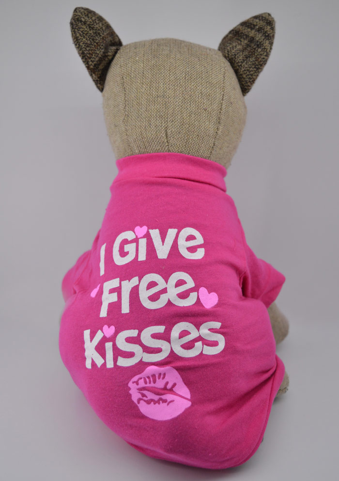 Ingyen puszi feliratos pink kutya póló 2